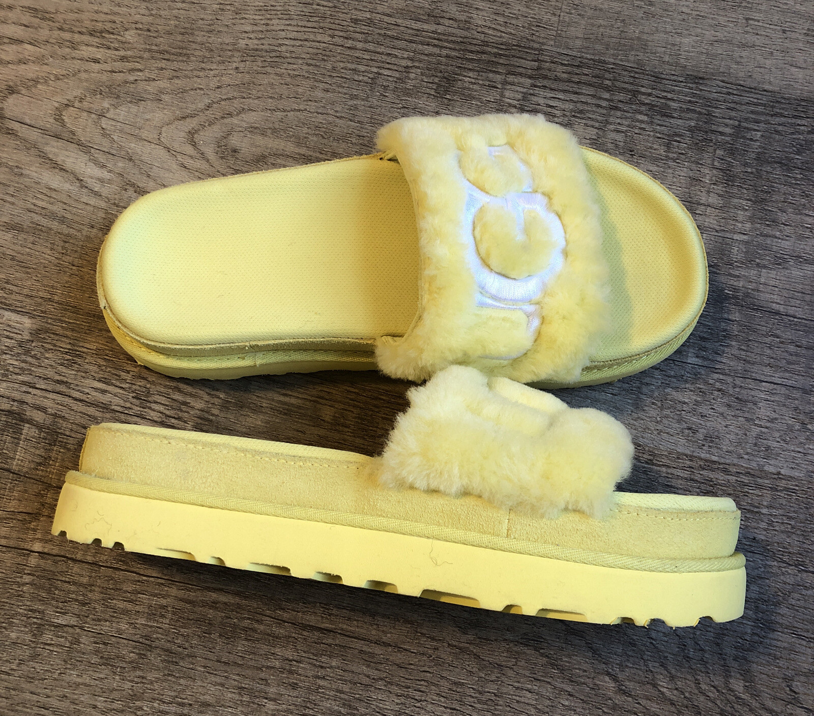 PANTOFOLA D’ORO Pantofole da donna UGG gialle rare lana d'agnello treadlite taglia 7 38