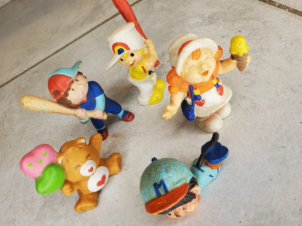 SEE VIDEO ! Lot of 5 Vintage W Berrie Rainbow Kids PVC Figures 1980 - Image 2 of 2