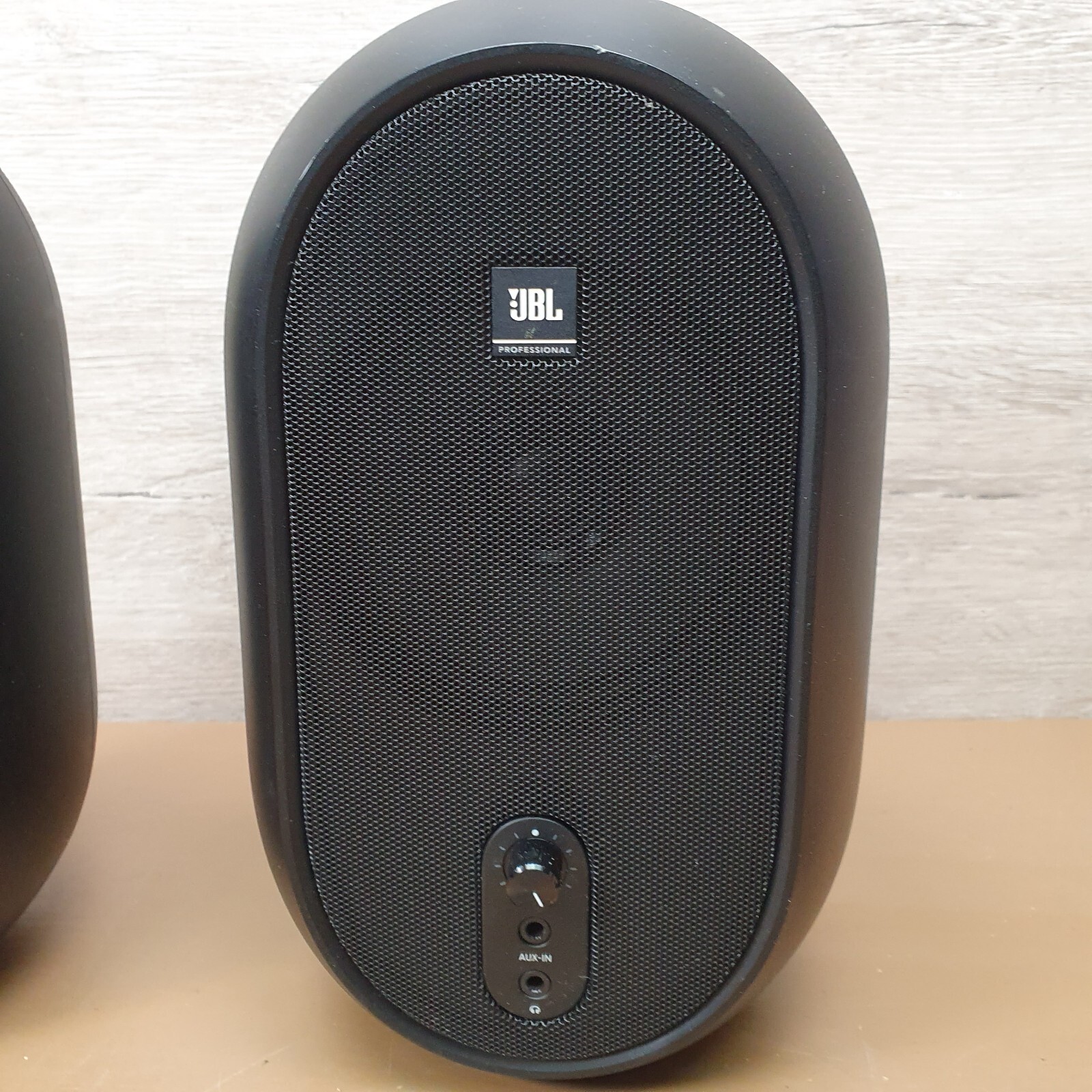 JBL 1 Series 104 Active Reference Monitors Wired Studio Speakers - Picture 4 of 12