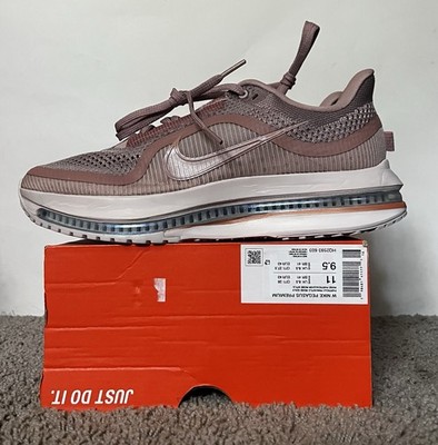 9.5M/11W- Nike Womens Pegasus Premium Metallic Rose Gold HQ2593-603