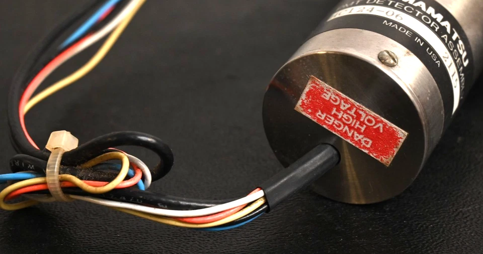 Hamamatsu PMT детектор и источник высокого напряжения HC124-06 из нержавеющей стали/УФ окно усилитель 206434-1 - Изображение 4 из 4