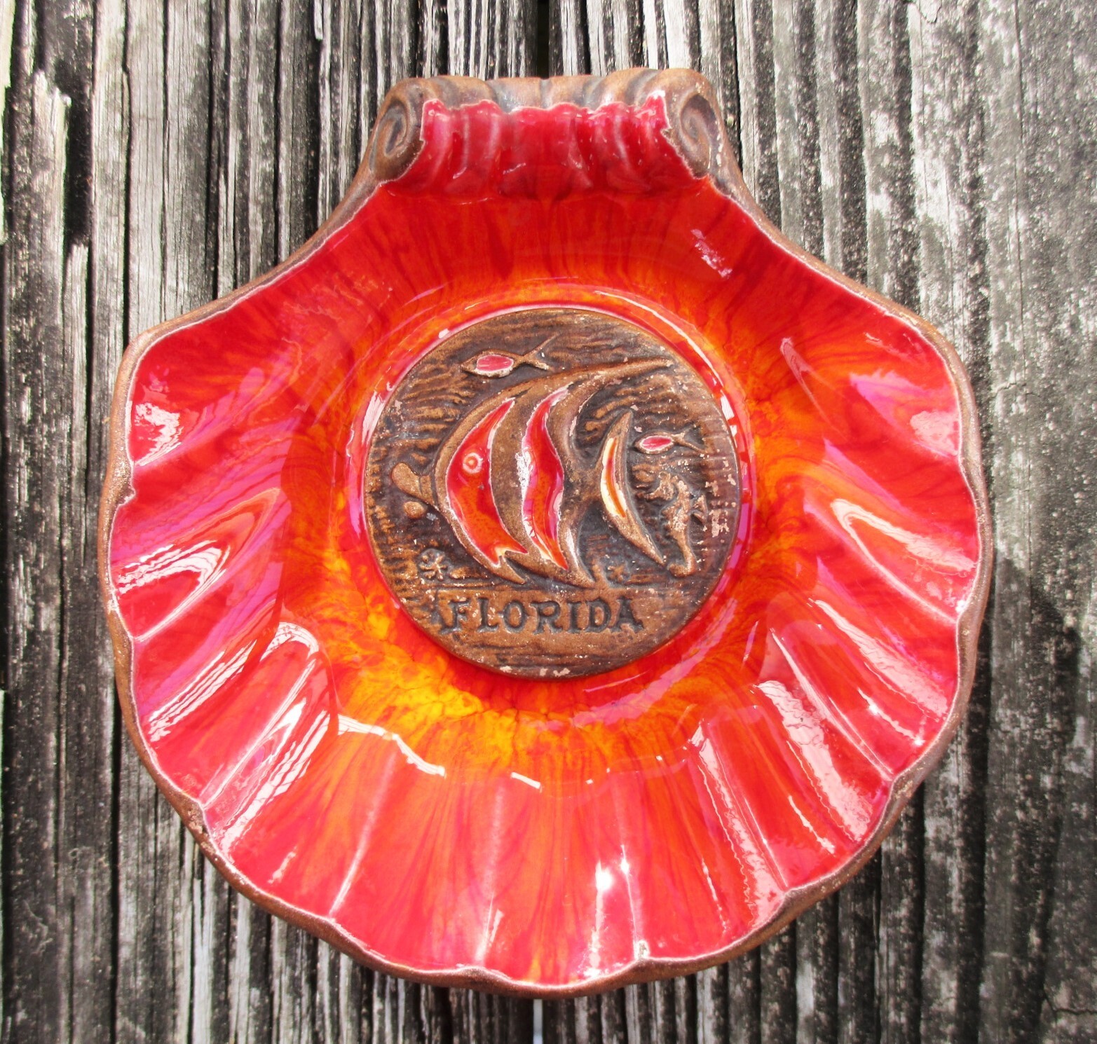 TREASURE CRAFT Red Orange Lava Florida Ashtray Dish Scallop Shell w/ Angel Fish