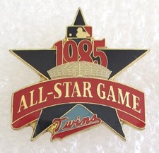 1985 MLB All-Star Game Baseball Souvenir Pin -Hubert H. Humphrey Metrodome Twins