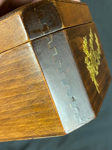 Antique Keepsake Box, Rare Dovetailed 1900's Mother child horse dog Gold Birds - Picture 6 of 12