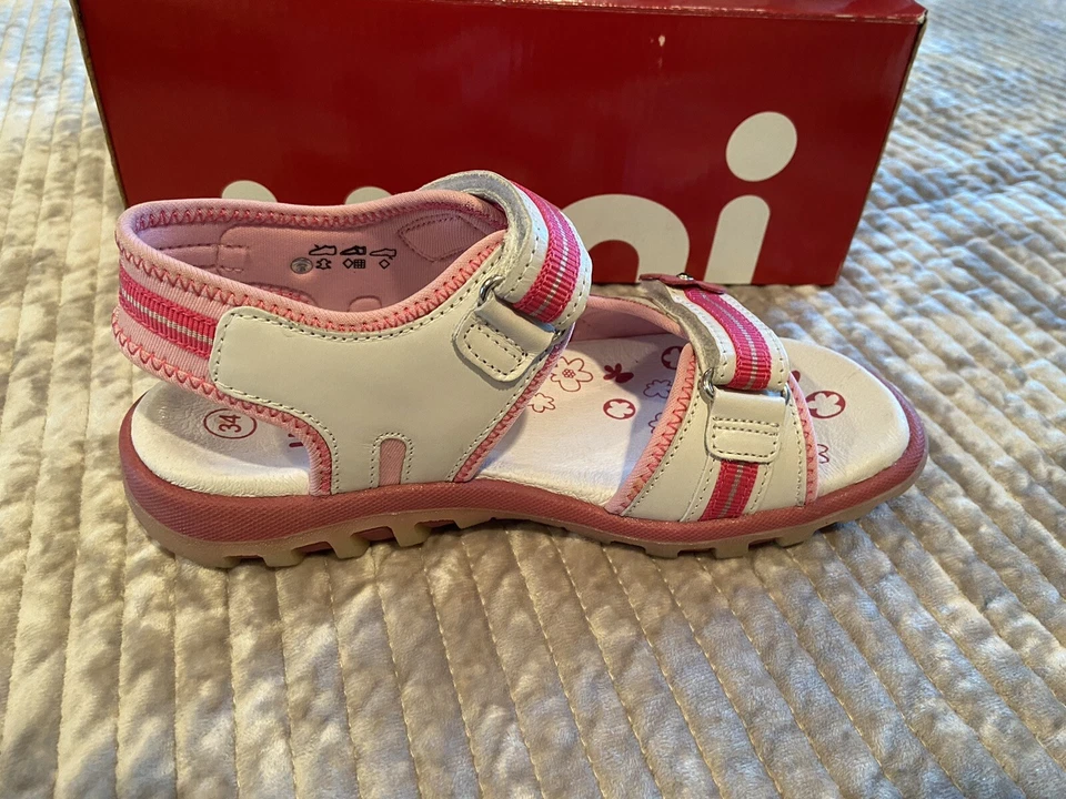 Sandalias Deportivas Umi Niñas US2 EU34 Nuevas Blanco Rosa  Foto 4 de 4