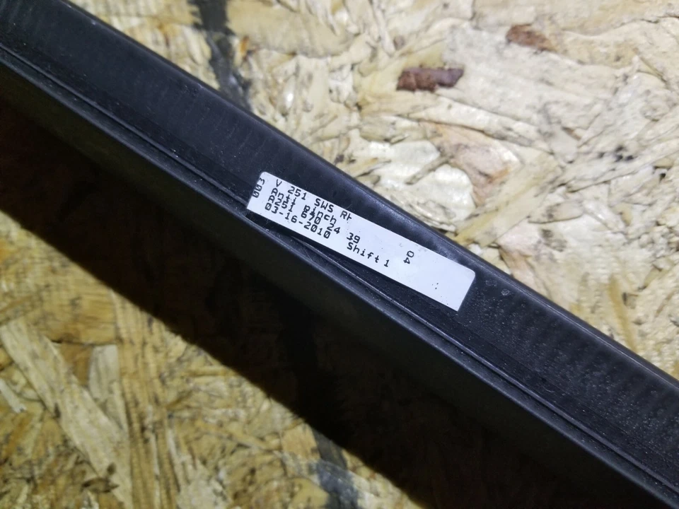 07 08 09 10 Mercedes R350 PASA TRASERA DERECHA CUARTO VENTANA SELLO OEM Foto 4 de 4