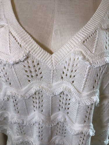 Evri 0X NWT Pointelle Long Sleeve V Neck Sweater Cream Fringe Trim Pristine - Picture 7 of 13