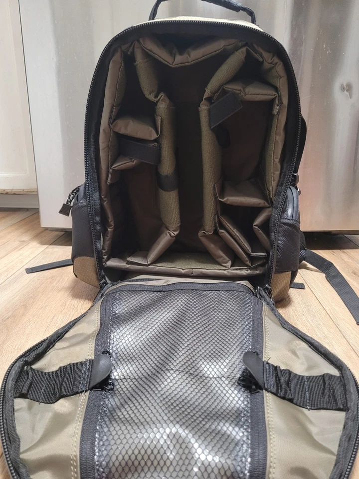 Mochila acolchada TENBA cámara oliva  Foto 4 de 4