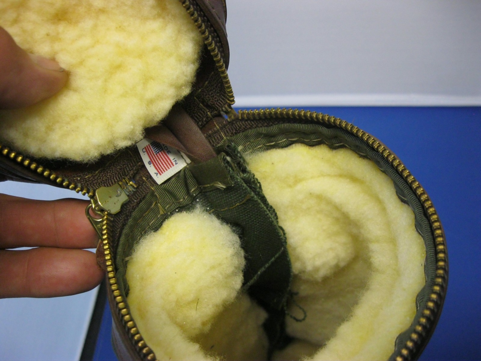 Orvis Battenkill Shearling Lined Leather Canvas W… - image 9