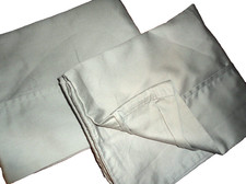 POTTERY BARN MEDIUM GRAY SATEEN 2 STANDARD PILLOWCASES 19 X 30