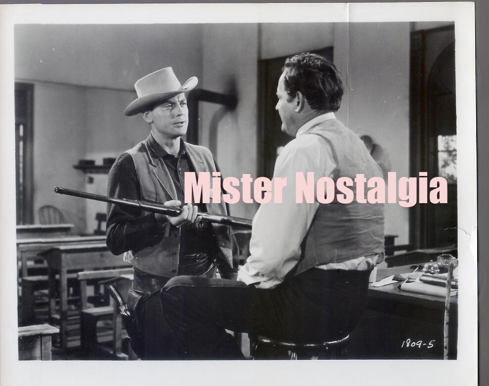 Vintage Photo 1956 John Agar with rifle gun in Star In the Dust western