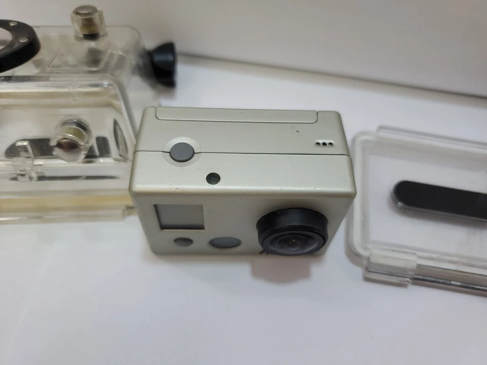 Videocámara de acción GoPro Hero 2 HD2-14 - para piezas o reparación  Foto 3 de 4