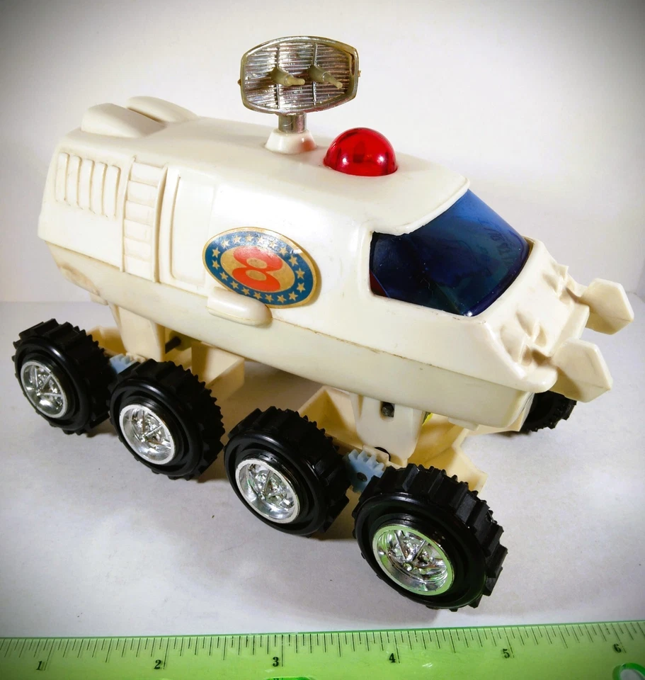 🚀 TOMY MOON EXPLORER CRUCERO LUNAR AÑOS 70 juguete espacial a batería JAPÓN RARO Foto 3 de 4