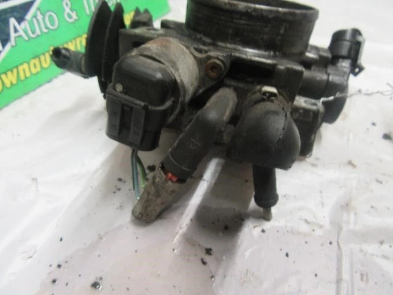 Throttle Body Throttle Valve Assembly 2.4L Fits 00-02 CAVALIER 1568971 Foto 4 de 4