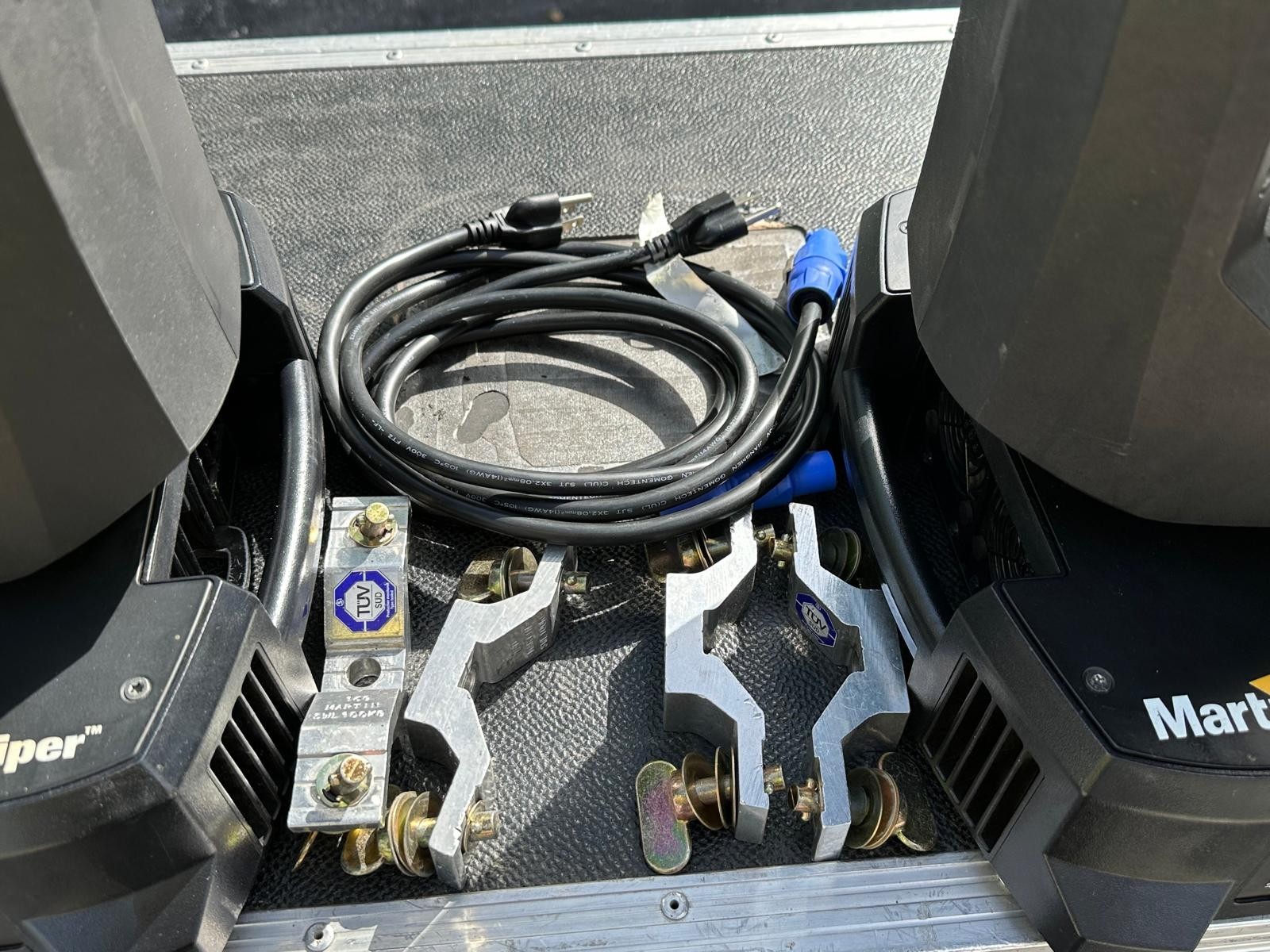 Martin MAC Viper Profile (2 IN A CASE) THS