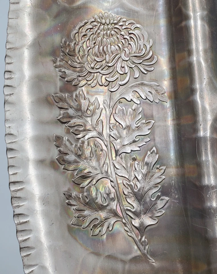 Plato Silverlook 12" Crisantemo 637 Pátina Bandeja Flor Comercio Continental Foto 4 de 4