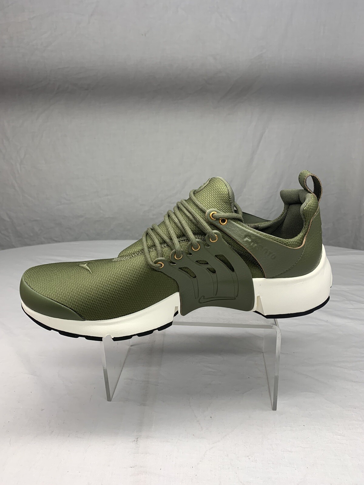 NIKE AIR PRESTO Medium OLIVE GREEN 
