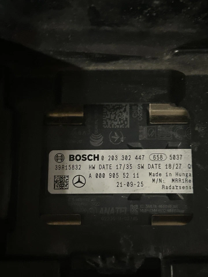 Mercedes Benz CLA250 Blind Spot Radar  Adaptive Cruise Sensor   000 905 52-11 RH - Image 2 of 4