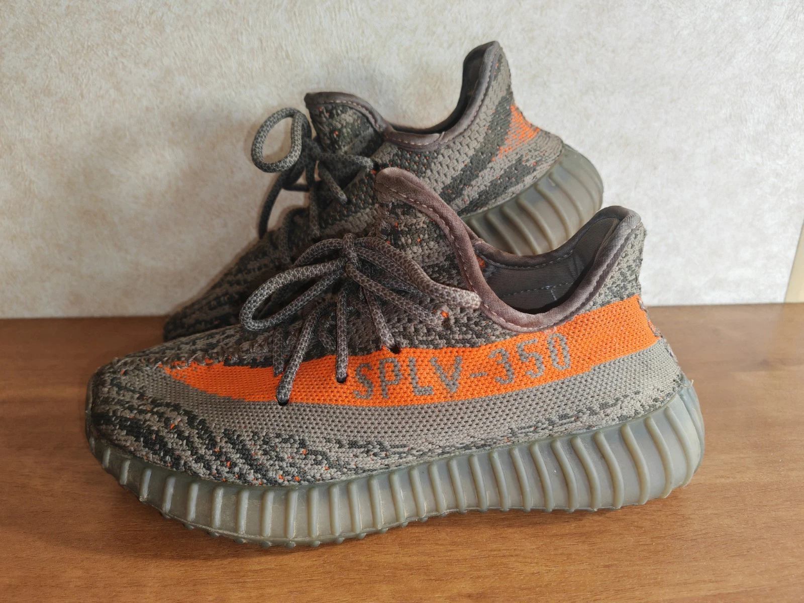 Adidas Uomo UK 4.5Yeezy Boost 350 V2 Arancione e Grigio