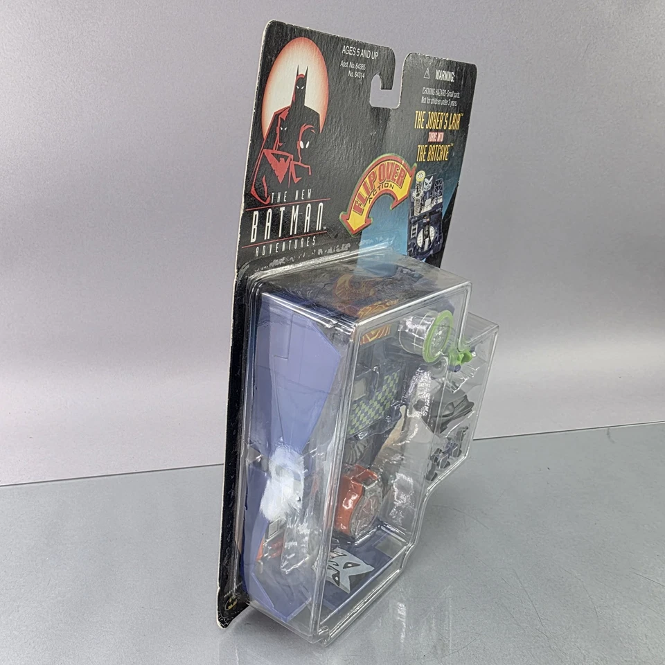 Batman Adventures The Joker’s Lair Turns into Batcave Micro Playset Hasbro 1998 - Image 4 of 4