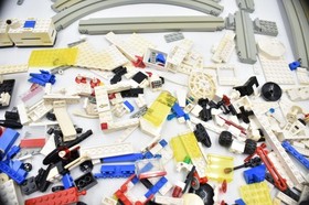 VINTAGE LEGO Space 6990 Futuron Monorail Transport System Incomplete Set 1987