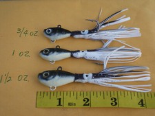 30 ULTRA MINNOW BUCKTAIL JIG 3/4,1,1-1/2 OZ S.S. HOOK BLACK/WHITE HOOCHIE 10ea