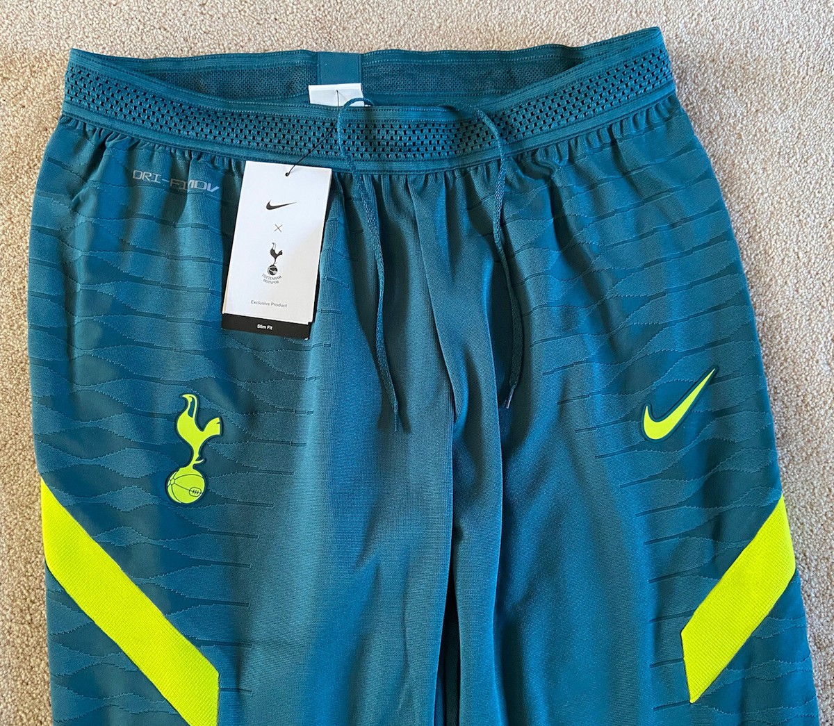Nike Tottenham Hotspur Strike Elite Dri-Fit ADV Football