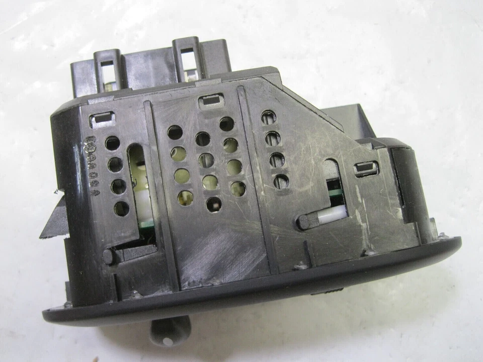 Airtex 1S4763 Light Switch Foto 3 de 4