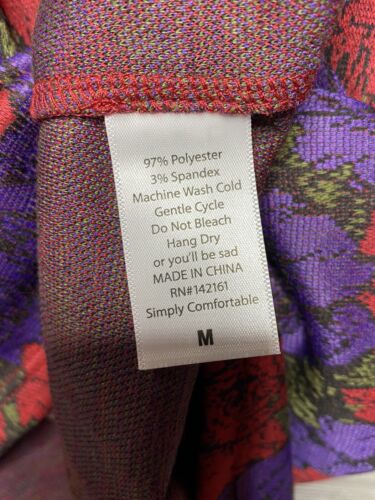 NWT LuLaRoe Medium Amelia Dress with Pockets Jacquard Roses Purple and Red - Picture 2 of 2