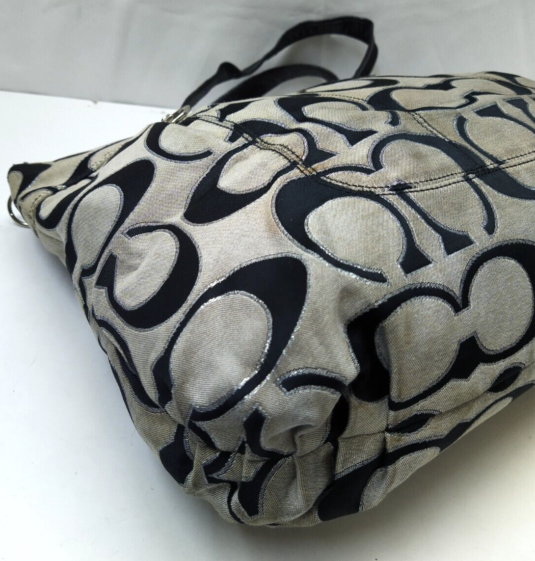 Coach Poppy Signature Black Gray Canvas Zipper Closure Tote Coach Poppy Signature Black Gray Canvas Zipper Closure Tote