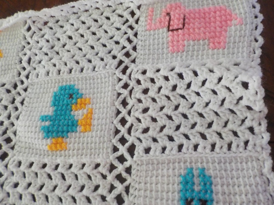 Hand Crocheted White Baby Crib Blanket Stitched Animals 40”x 36" eBay