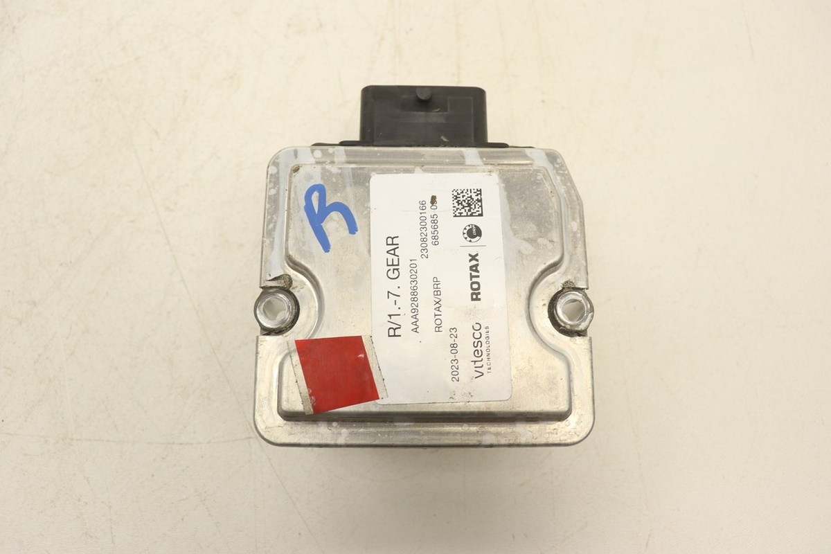 Can-Am Maverick R XRS 77 24 Servo Motor 420685685 51386 | eBay