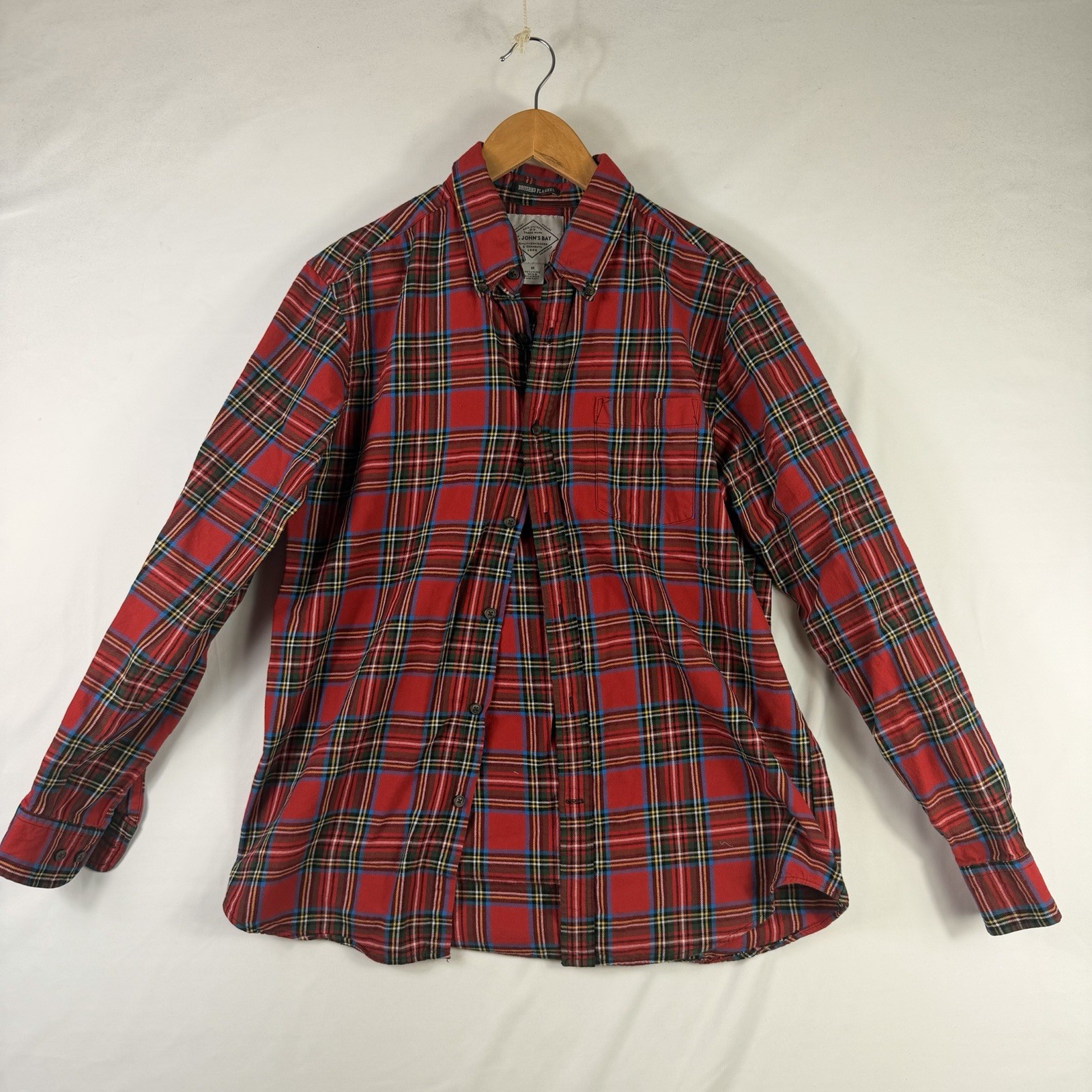 St John’s Bay Flannel Shirt Button Down Men’s M Long Sleeve Red 100% Cotton