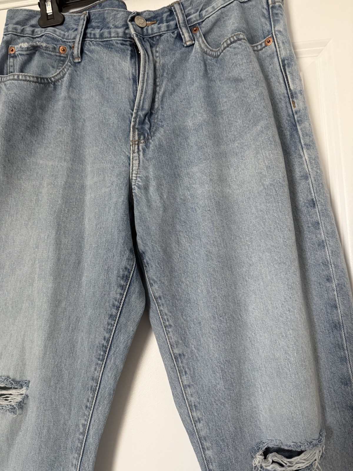 Gap Men Blue Jeans Straight Taper Denim Zipper Cotton Knees Holes Sz  34 X 32 