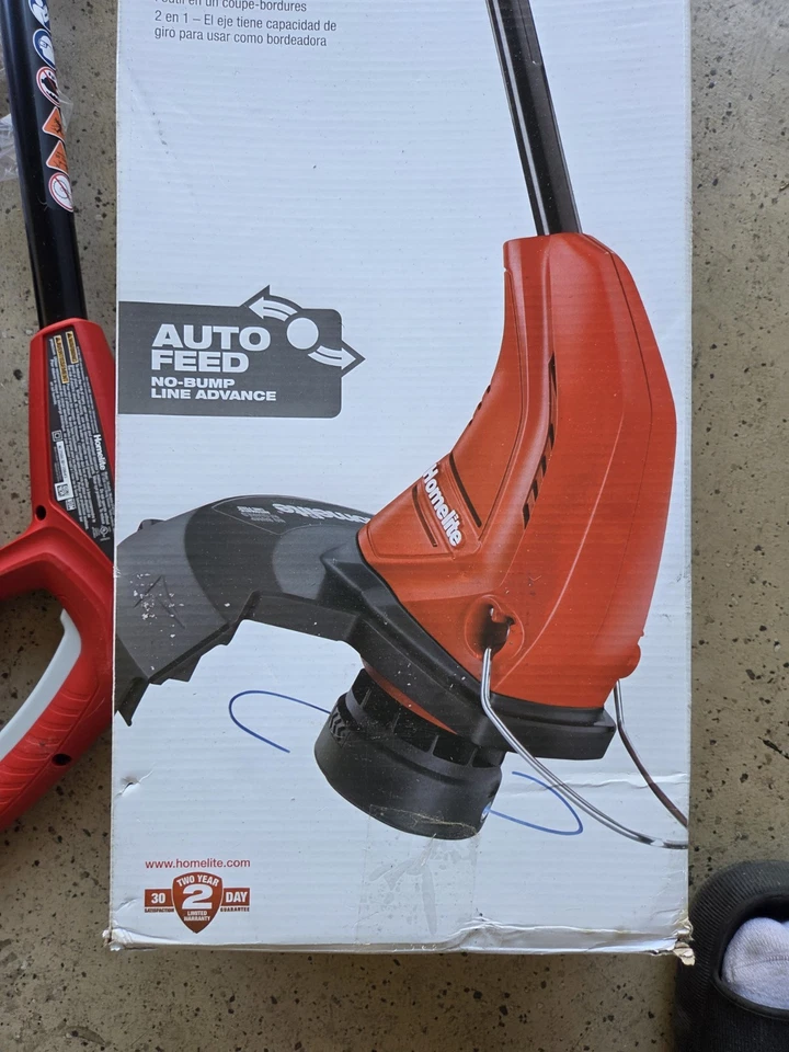 💥Homelite13 in. 4 Amp Straight Electric String Trimmer - Image 2 of 4