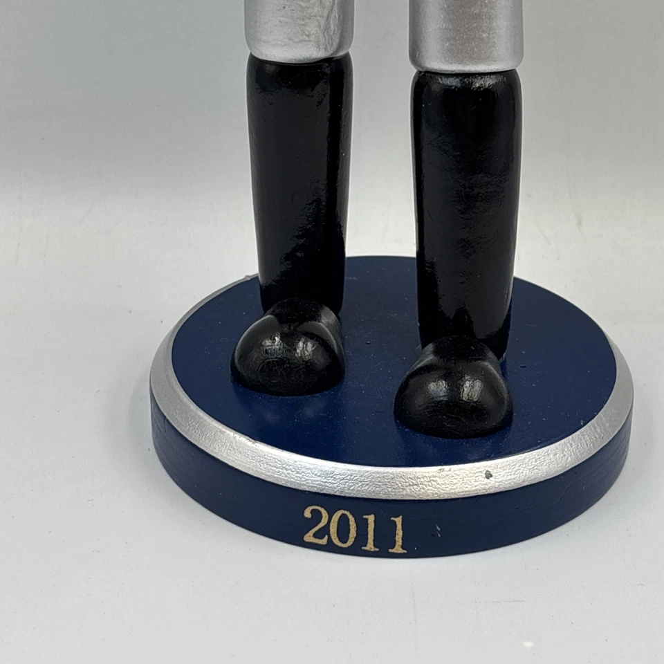 2011限量版蓝木胡桃夹子弹鼓14英寸圣诞装饰 — 第 2/4 张图片