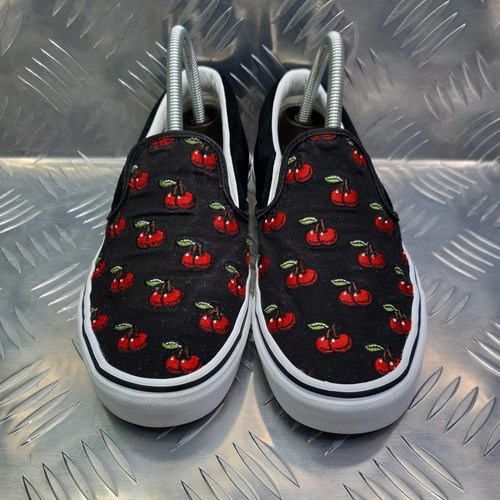 Usados en Excelente Condición Para Mujer VANS Clásicos Zapatos Sin Cordones Estampado Cereza Reino Unido Talla 6 EU 39 Negro/Rojo (W) - Imagen 5 de 12