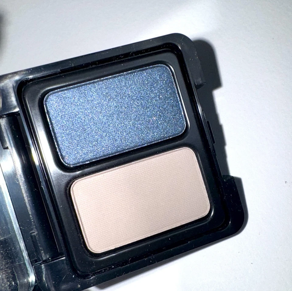 Japonesque Velvet Eye Shadow Palette 05 Tente - Image 3 of 4