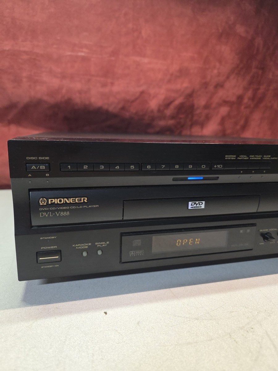 Pioneer DVL-V888 DVD CD VIDEO Laserdisc Karaoke Player Sold For