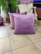 Pair Decorative Pillow Cushion Lavender Velvet Throw Set of 2 21 x 21x "8 gift