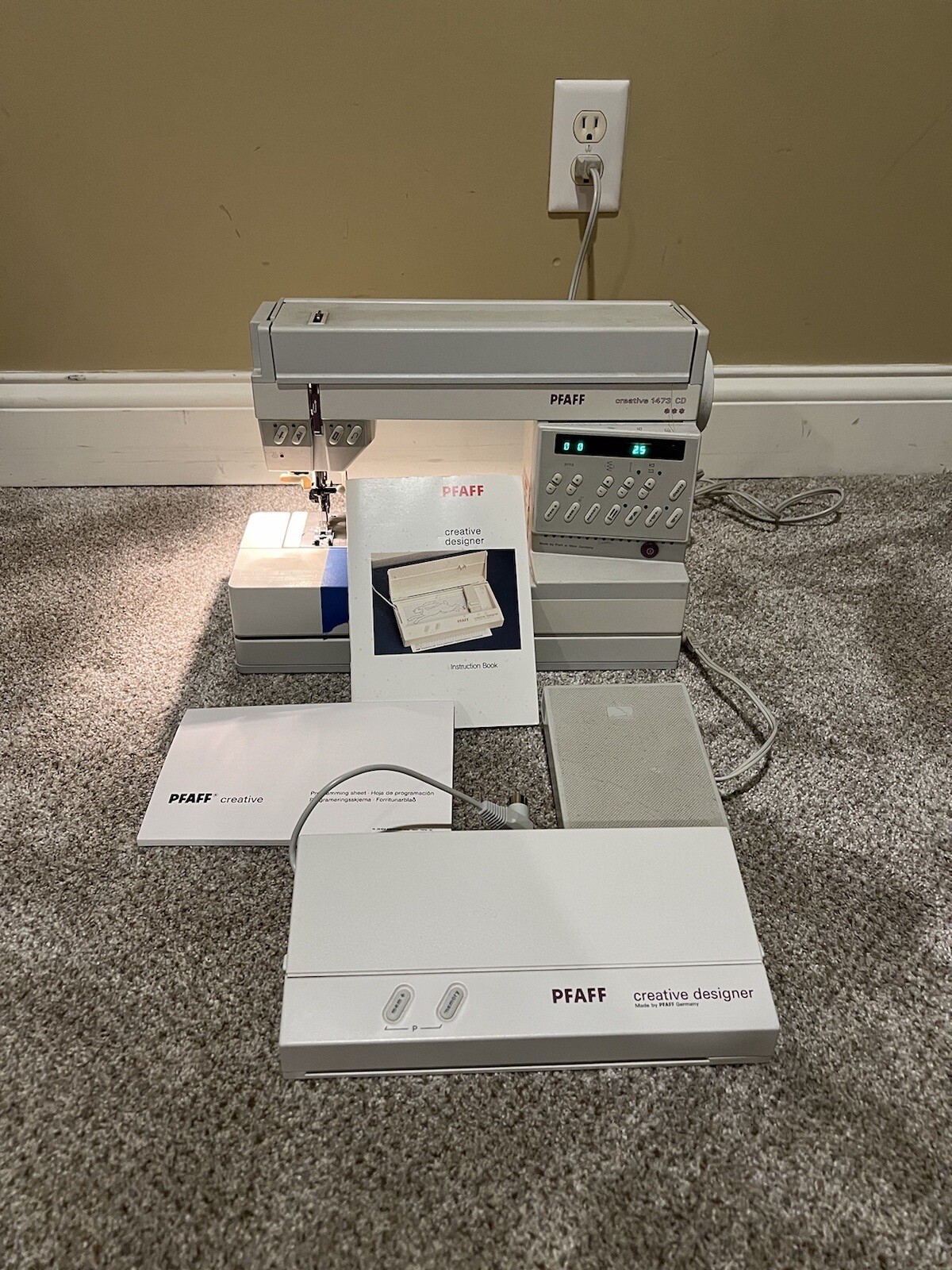 PFAFF CREATIVE 1473 CD SEWING MACHINE JUST SERVICED eBay