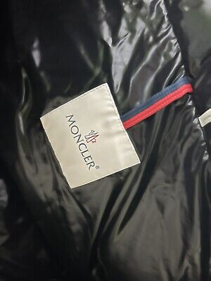 Moncler Moka Shiny Fitted Puffer Coat With Hood 00 | eBay Moncler Moka Shiny Fitted Puffer Coat With Hood 00 | eBay