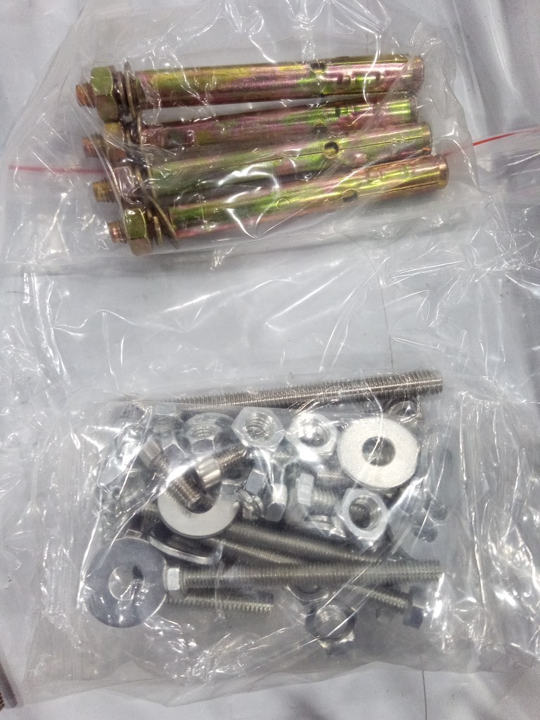 Blütezeit 1400lb Solar Sliding Gate Opener w/ Solar Panel, WiFi & Battery-Used