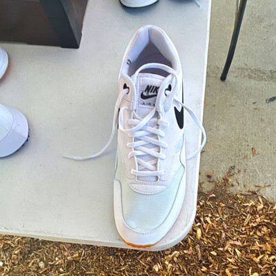 Nike Air Max Men's White/Black Low Top Lace-Up Athletic Sneaker