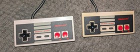 Nintendo NES Console Bundle 2 Controllers Zapper 3 games Mario Bros 3 Tested OEM