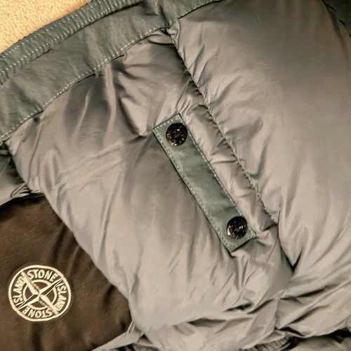 Stone Island Opaque Nylon Twill Down Jacket - Green - Size M image 8