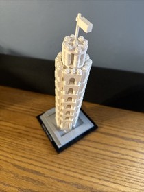 LEGO ARCHITECTURE: The Leaning Tower of Pisa (21015) Completely Built Retired