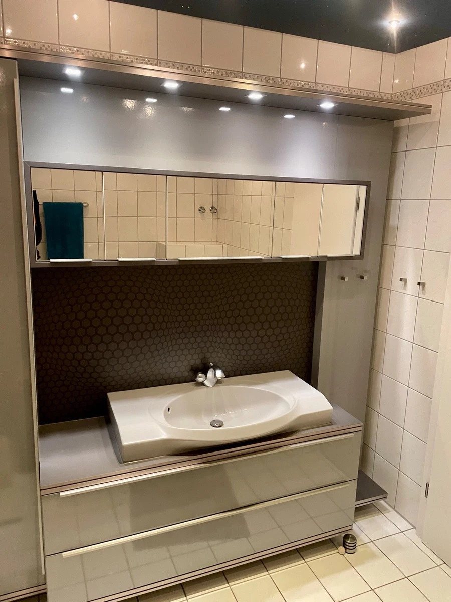 Badmöbel, Badezimmmerschrank, Badezimmerspiegel, Midischrank, Hängeschrank