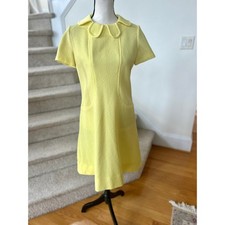 Vintage 50s 60s Butter Yellow Scallop Collar Short Sleeve Shift Dress Twee