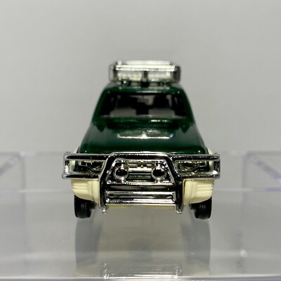 トミカ MITSUBISHI PAJERO Takara Tomy / Tomica Premium No.4 Mitsubishi Pajero
